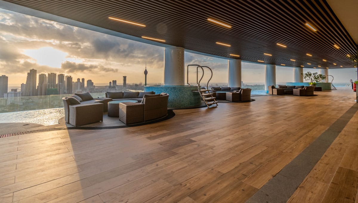 The Grand Level 32