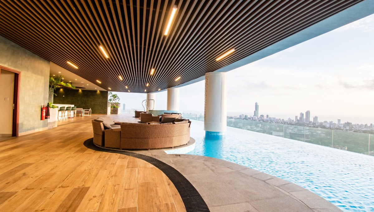 The Grand Level 32