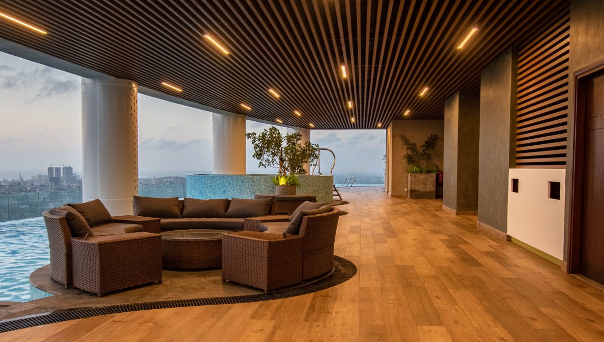 The Grand Level 32