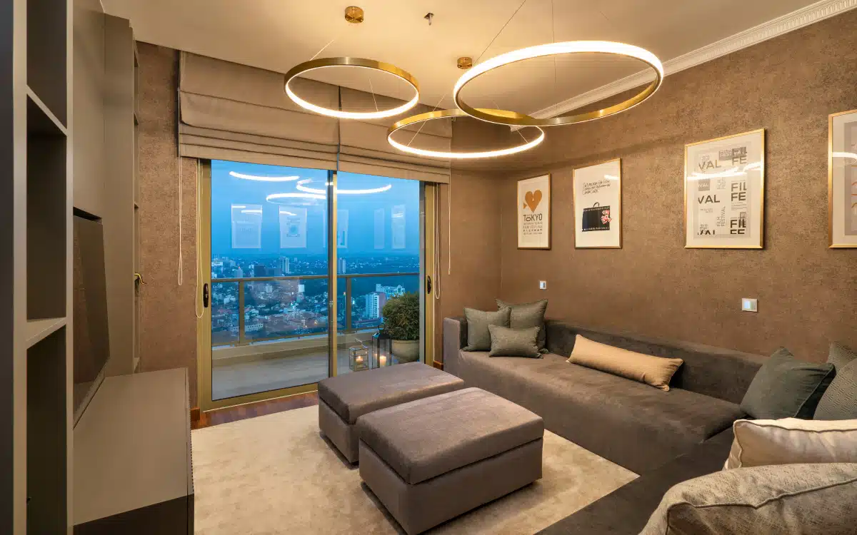 The Grand feature 1